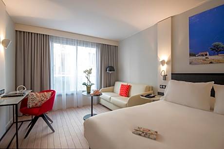 Superior Room with One Double Bed and One Sofa