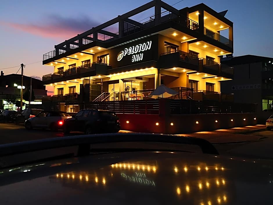 Peloton Inn