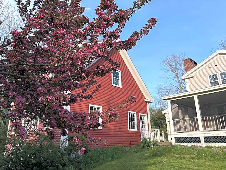 Hawks House Inn