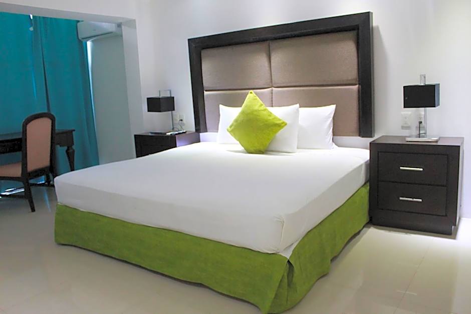Nirvana Hotel & Hostel - Cancun Hotel Zone