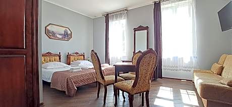 Comfort Triple Room with Shower