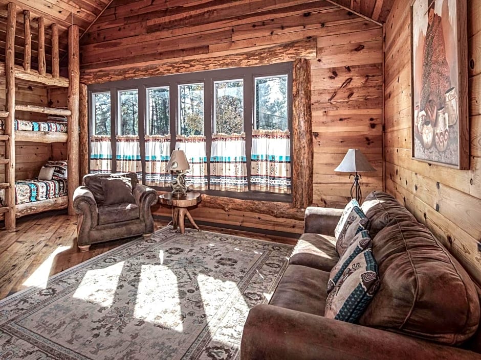 Big Bear, 3 Bedrooms, Stone Fireplace, Midtown, Sleeps 8
