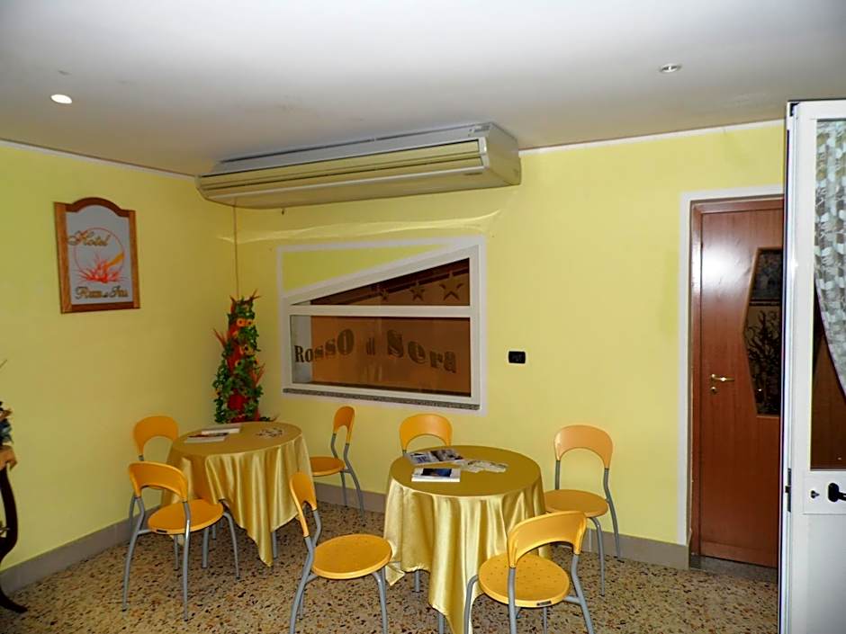 Hotel Rosso Di Sera