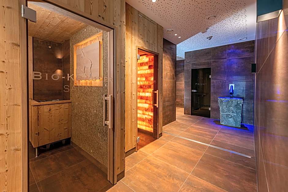 Skylodge Alpine Homes