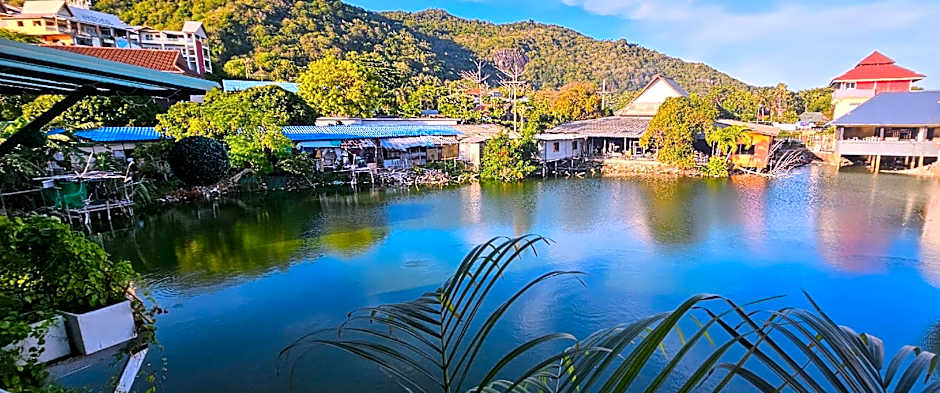 Hideout Hostel