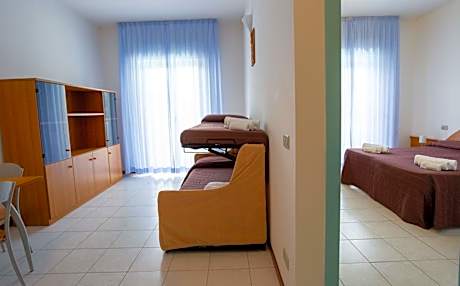 One-Bedroom Apartment (4 Adults)