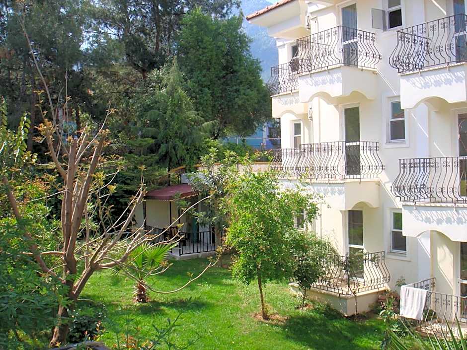 Ant Apart Hotel