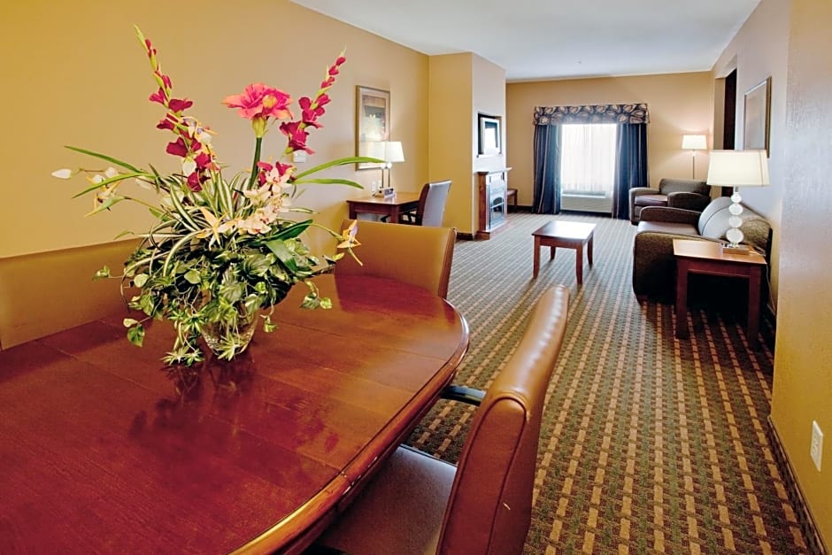 Holiday Inn Express Hotel & Suites Suffolk By IHG