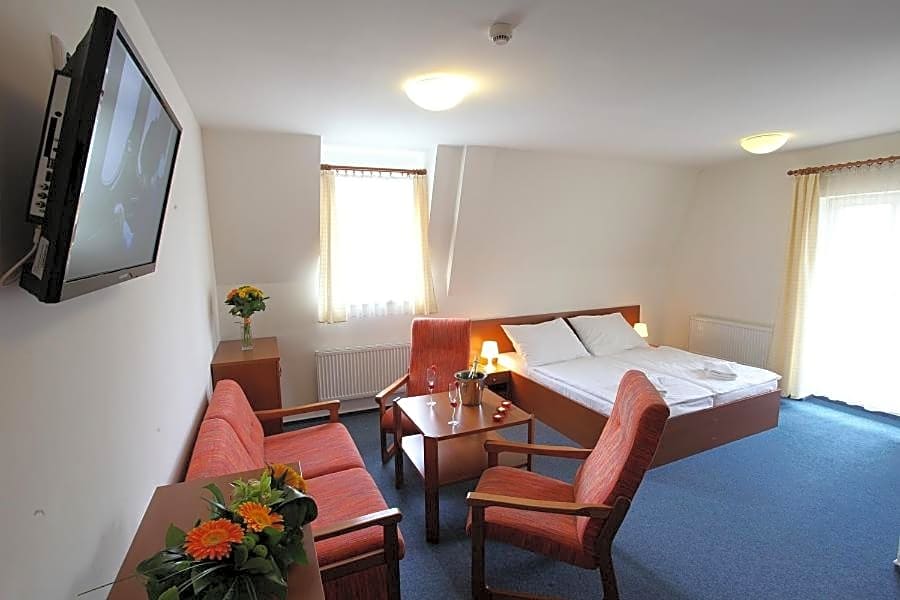 Hotel Lesní Chata