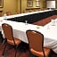 Holiday Inn Express Crestwood By IHG