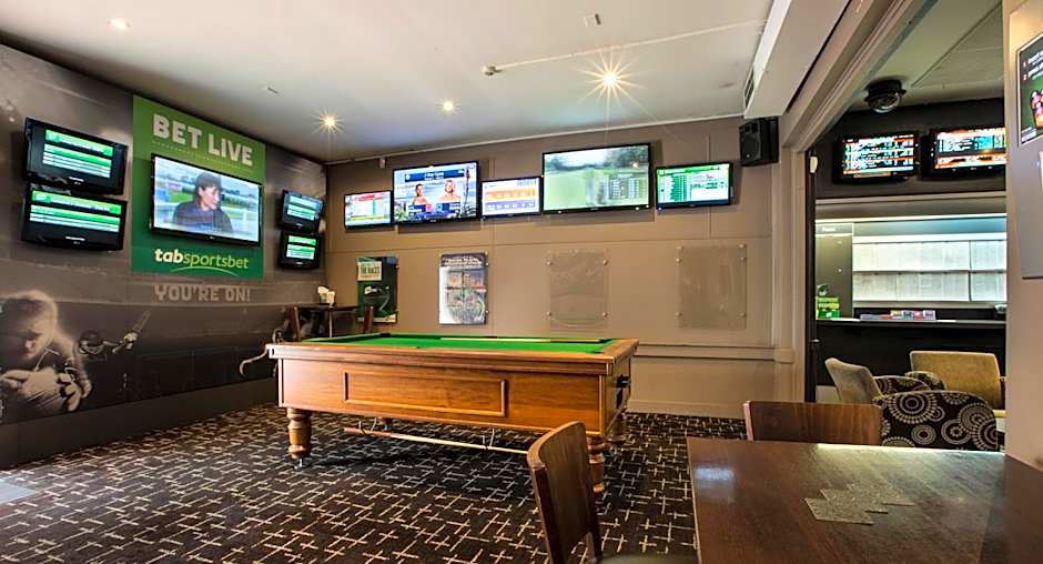 Melton Hotel Auburn