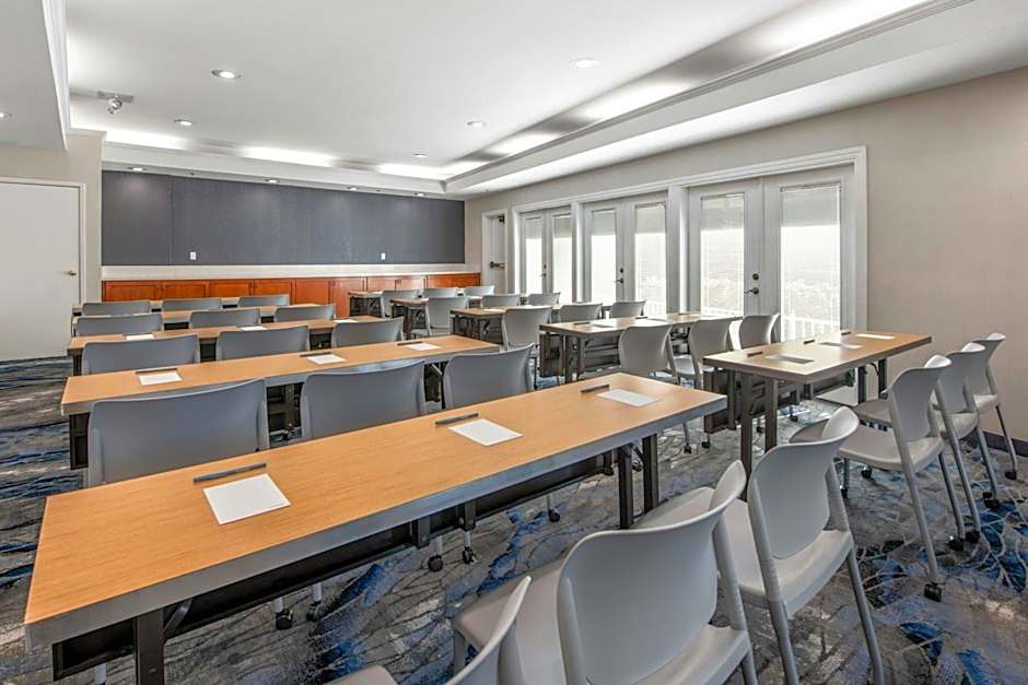 Fairfield Inn & Suites by Marriott San Jose Airport