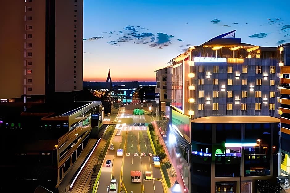 Golden Business Hotel