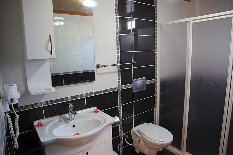 Gokcen Hotel & Apartments