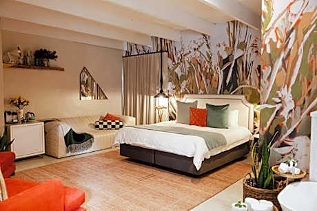 Apartment with Garden View