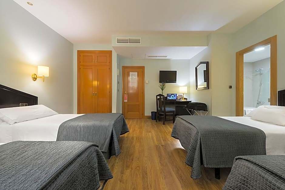 Hotel Navas