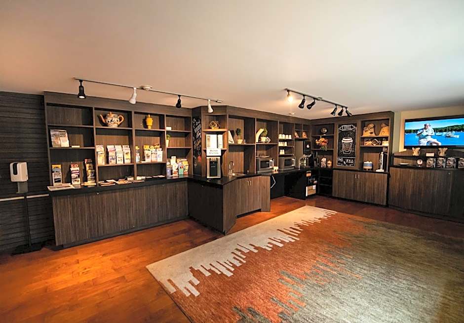 Holiday Inn Bar Harbor Regency Hotel By IHG