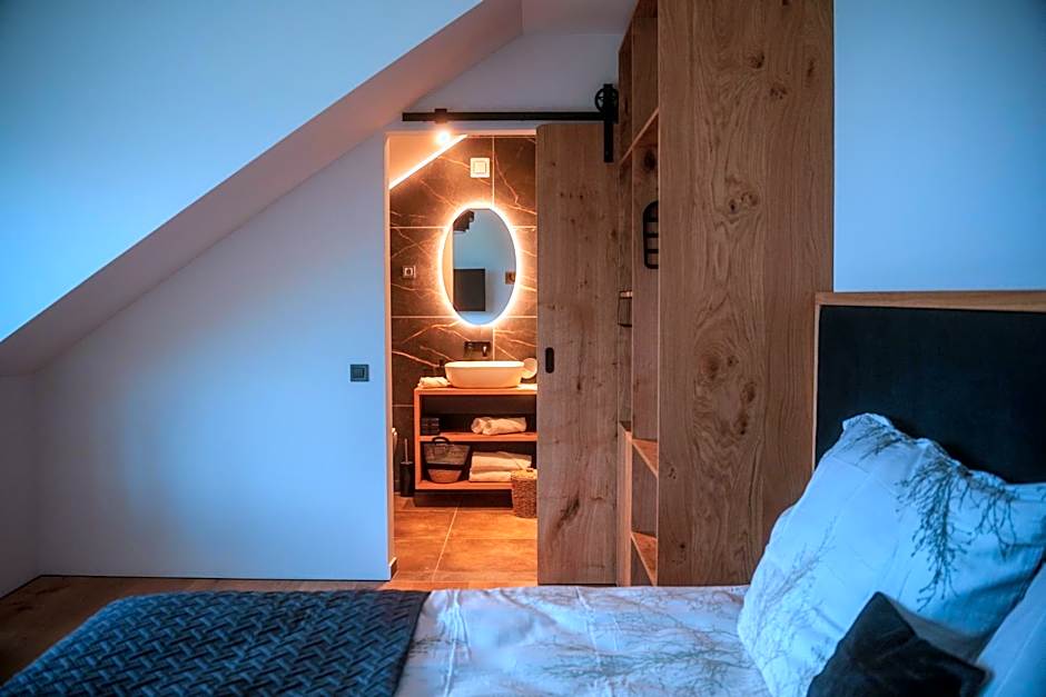 Tourist Farm HOTEL FROST