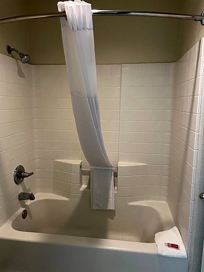 Econo Lodge Inn & Suites Sweetwater I-20