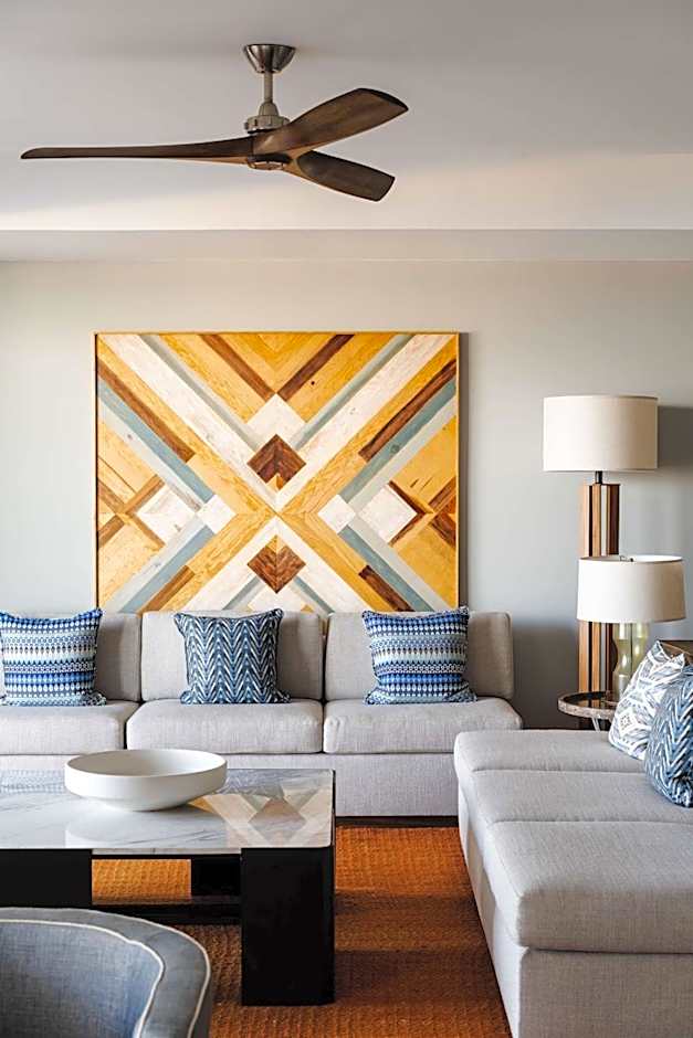 Conrad Punta de Mita