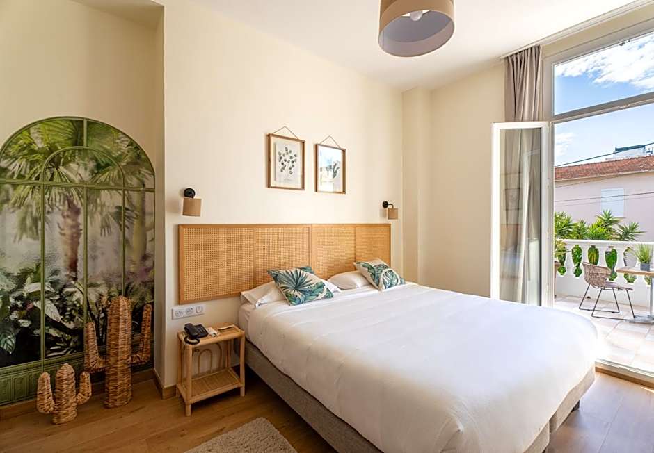 Hôtel La Villa Juan Beach