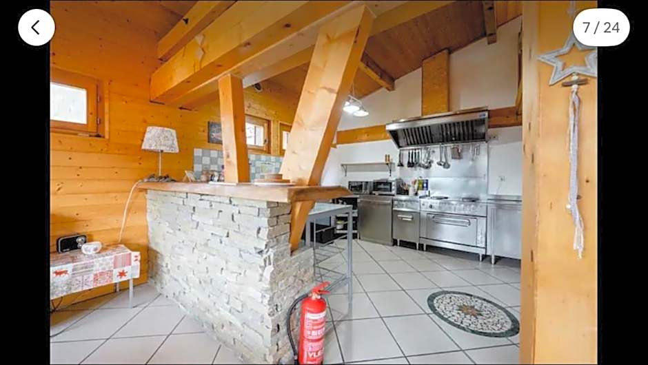 Central Hostel Chatel