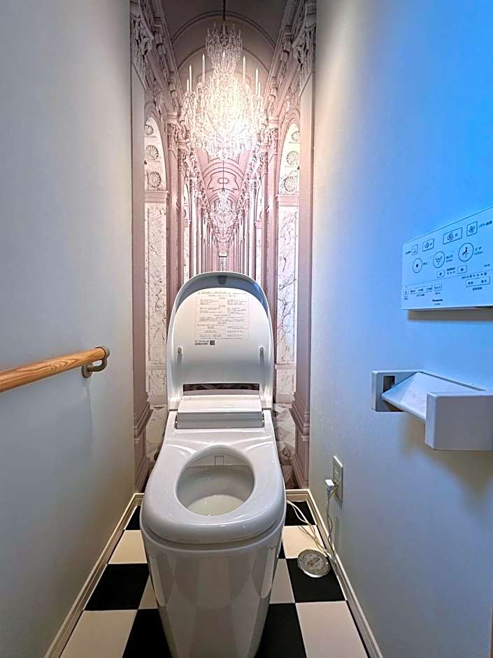 The Lobs 2, Rusutsu, Yotei view, 8 mins to Rusutsu