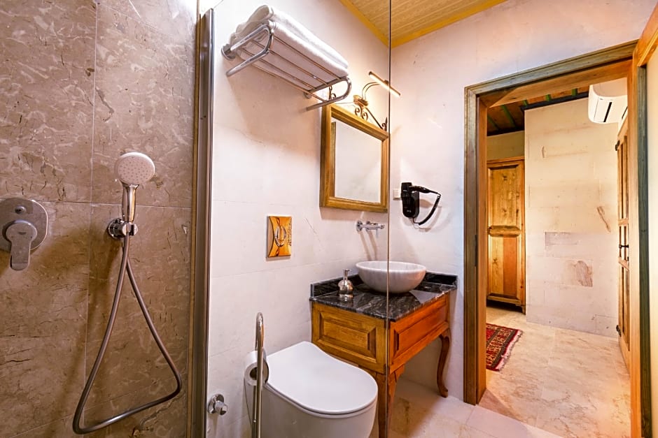 Sapphire Stone House