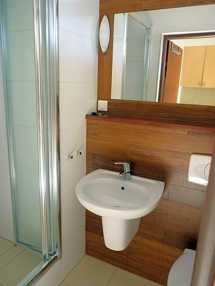 Ośrodek Wypoczynkowy W sosnowym lesie