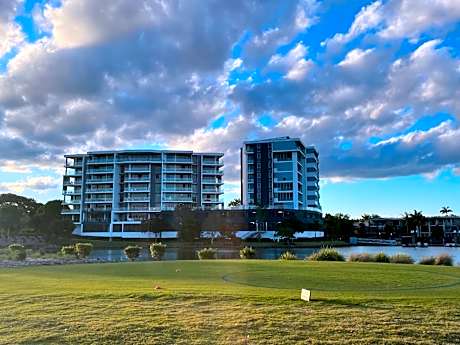 Signature Waterfront Apartments