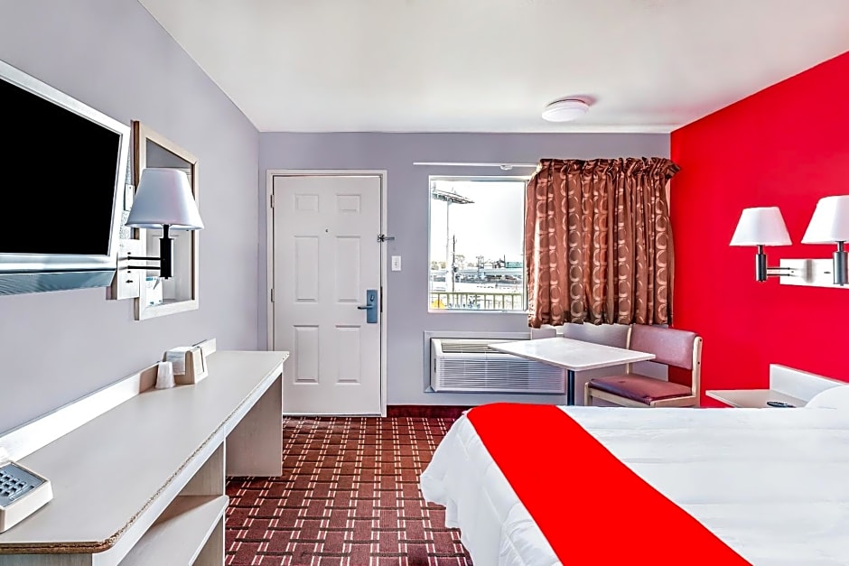OYO Hotel Houston Southwest I-69