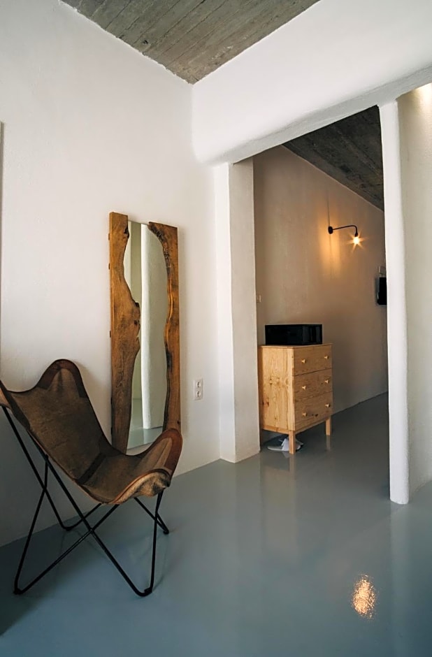 Mesanto Luxury Suites