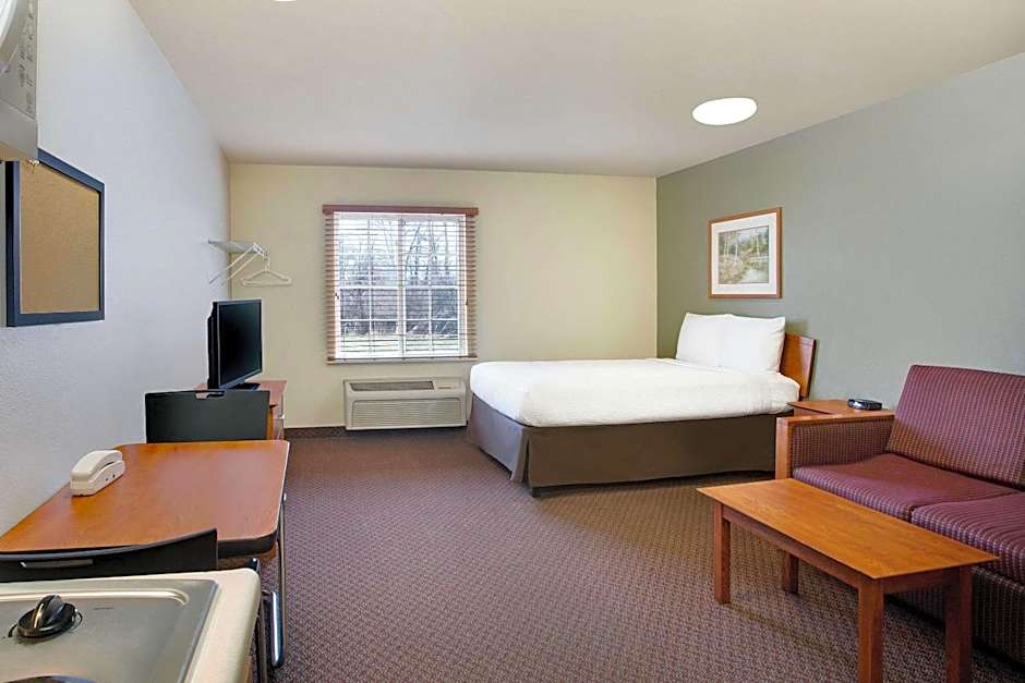 WoodSpring Suites Cincinnati Fairfield