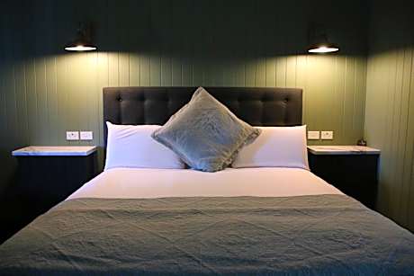 King Room with Lake View