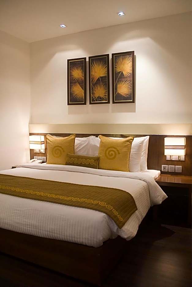 Shervani Hotel Nehru Place