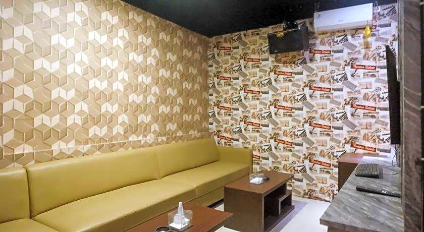 Urbanview Hotel DJ Inn Tegal