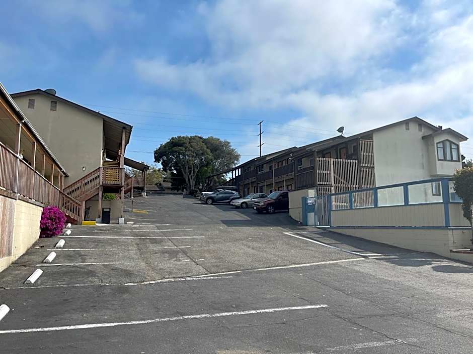 Monterey fairgrounds inn