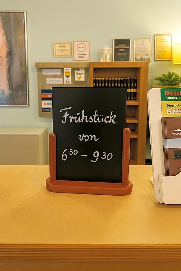 Hotel am Lärchenberg I Frühstück, WLAN, Parkplatz