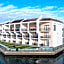 WindWater Hotel and Marina