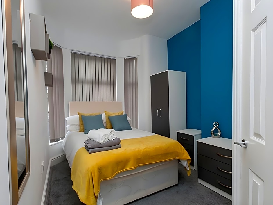 TownHouse @166 Ruskin Rd