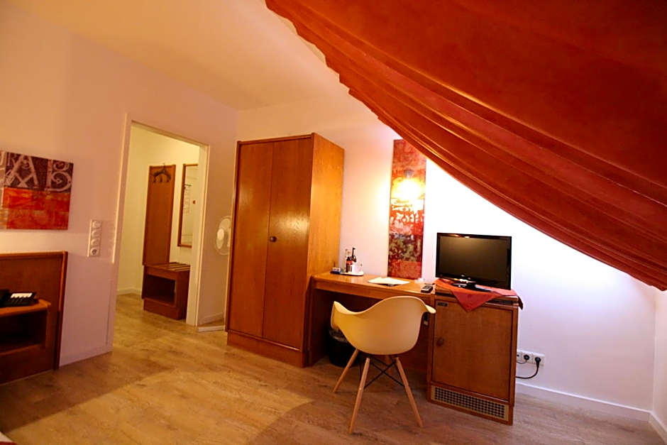Arador-City Hotel
