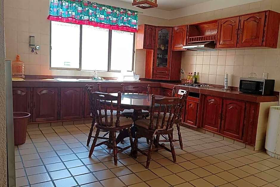 Rumbos Turísticos - casa hasta para 15 personas