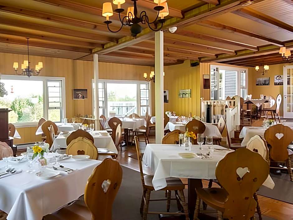 Snowvillage Inn