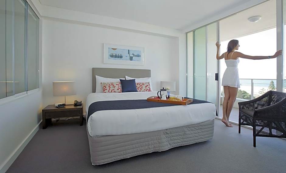 Kirra Surf Apartments