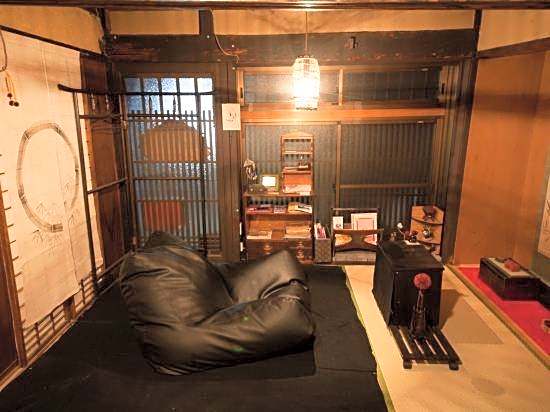 Limited to One Group Per Day Wide King Bed Lar