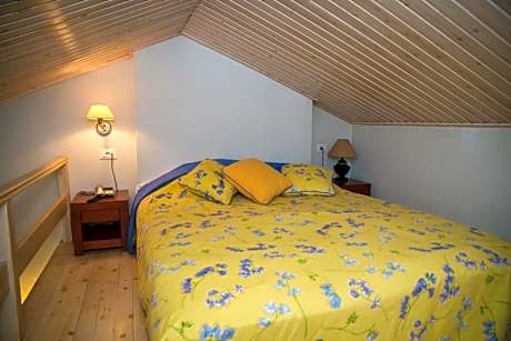 Maisonette with Pool View and Fireplace