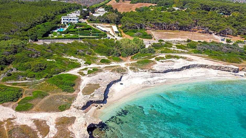 Residence Punta Cassano - In piscina sulla spiaggia di sabbia