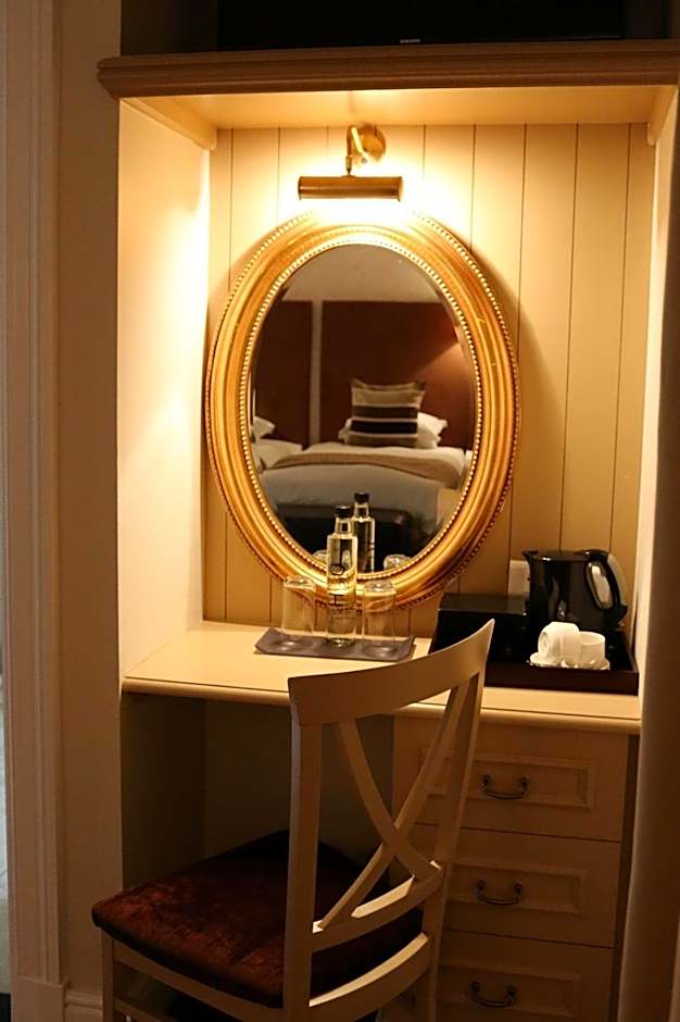 The Devon Valley Hotel