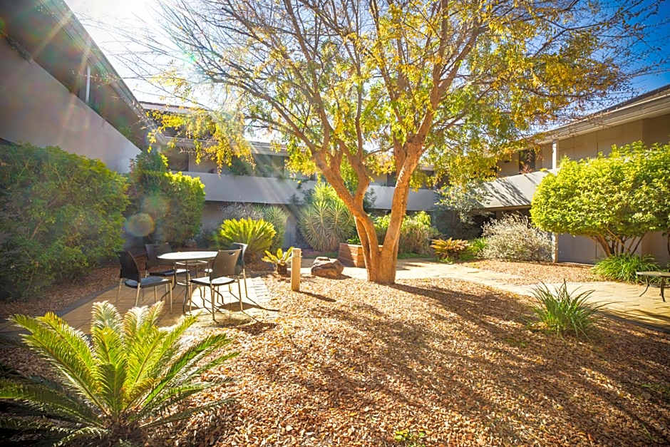 Crowne Plaza Alice Springs Lasseters By IHG