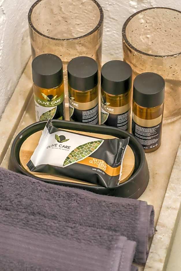 Delfini Beach Hotel & Suites